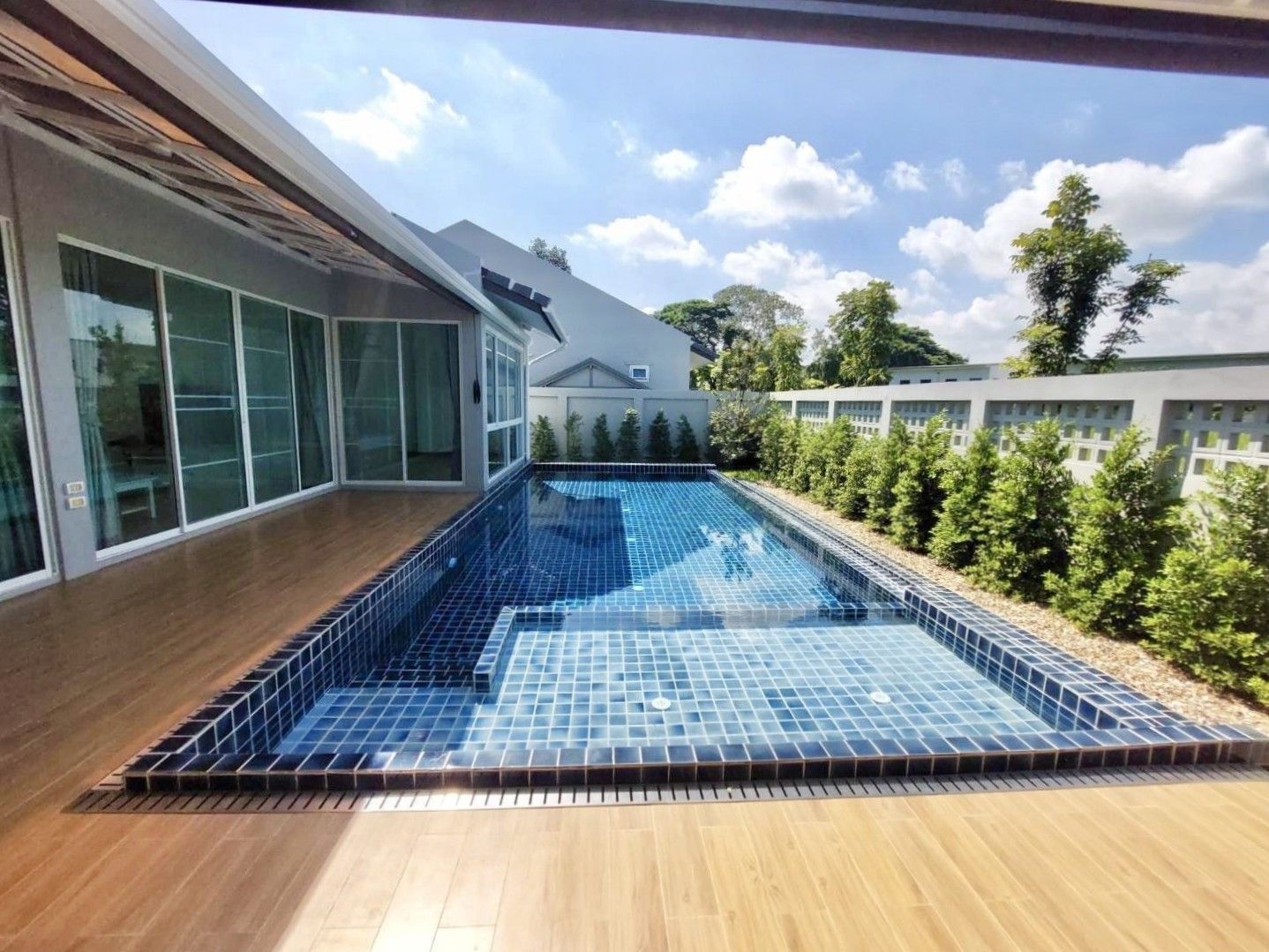 3 Bedroom House For Rent in Ton Pao, San Kamphaeng, Chiang Mai - Image 1