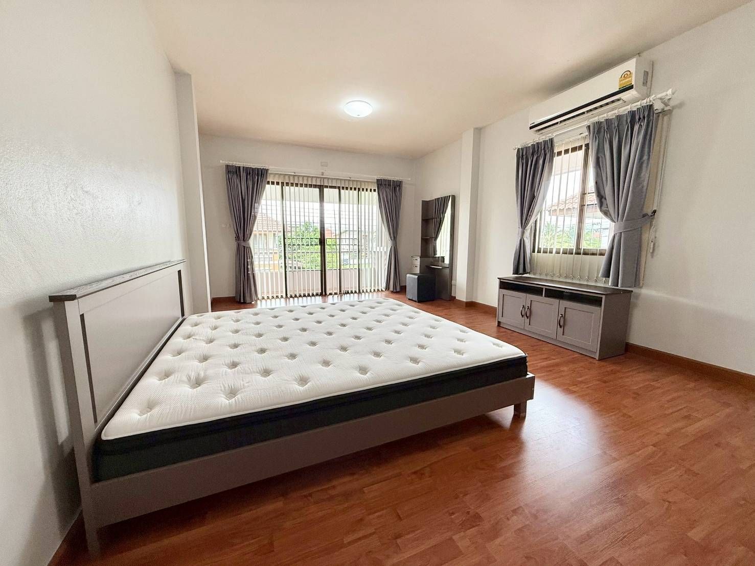 uploads/efe1bc97-da39-4732-9026-bc1cbf882b7a/aa6191ec-a7b4-4d4e-bedd-7bb147f5030e