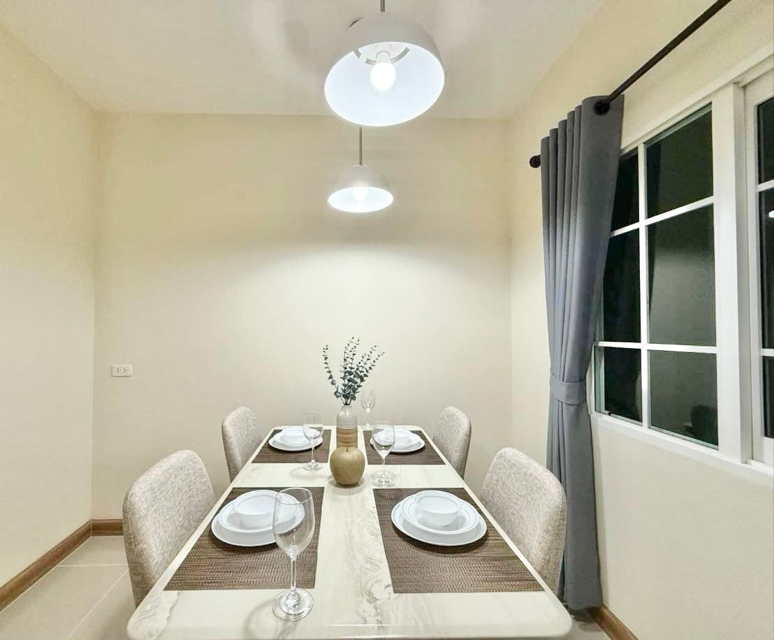 2 卧室 联排别墅 出租 在  - Image 3