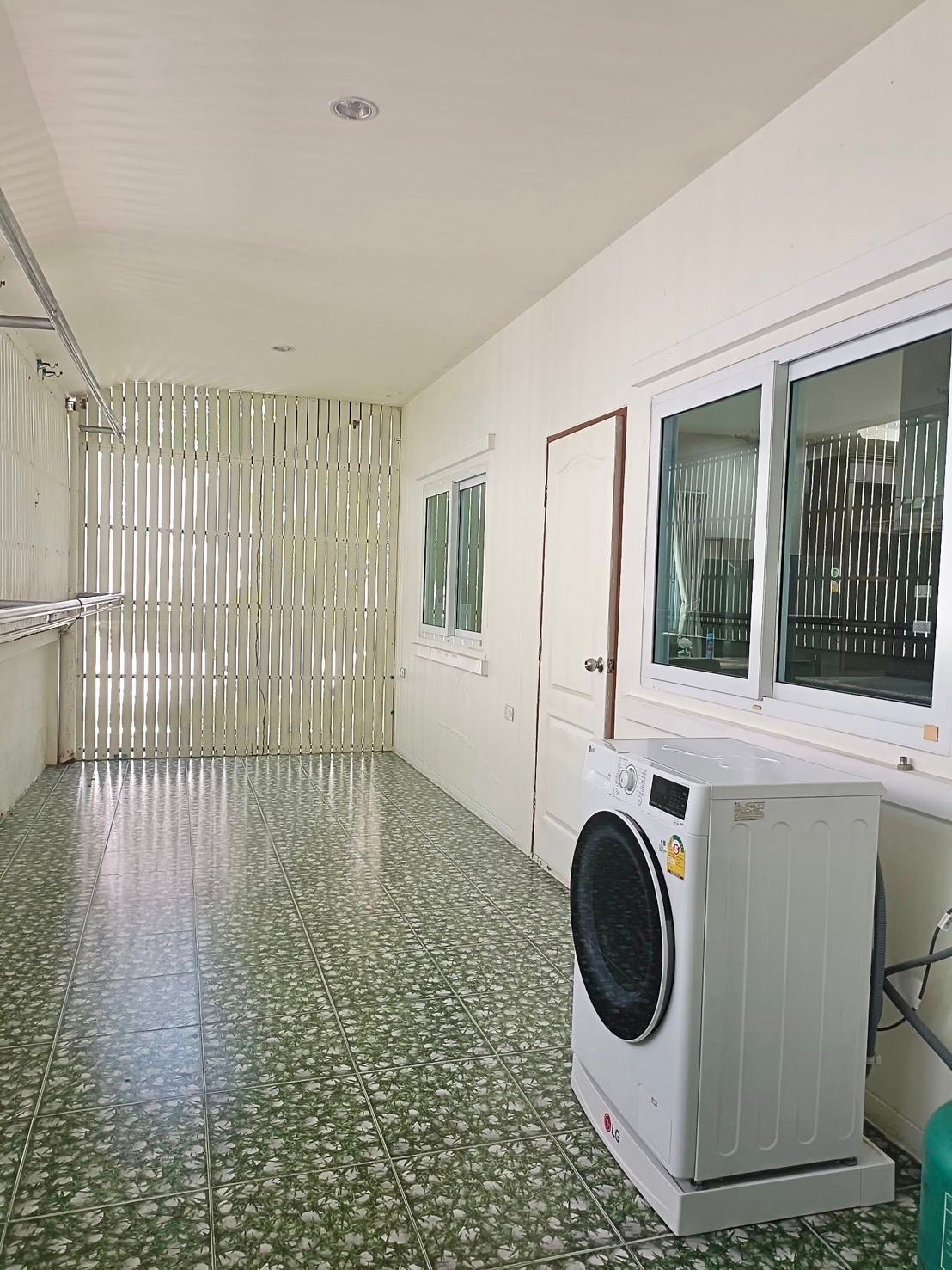 uploads/efe1bc97-da39-4732-9026-bc1cbf882b7a/aafa34d7-aae9-4dc5-b0c0-92a924448b06