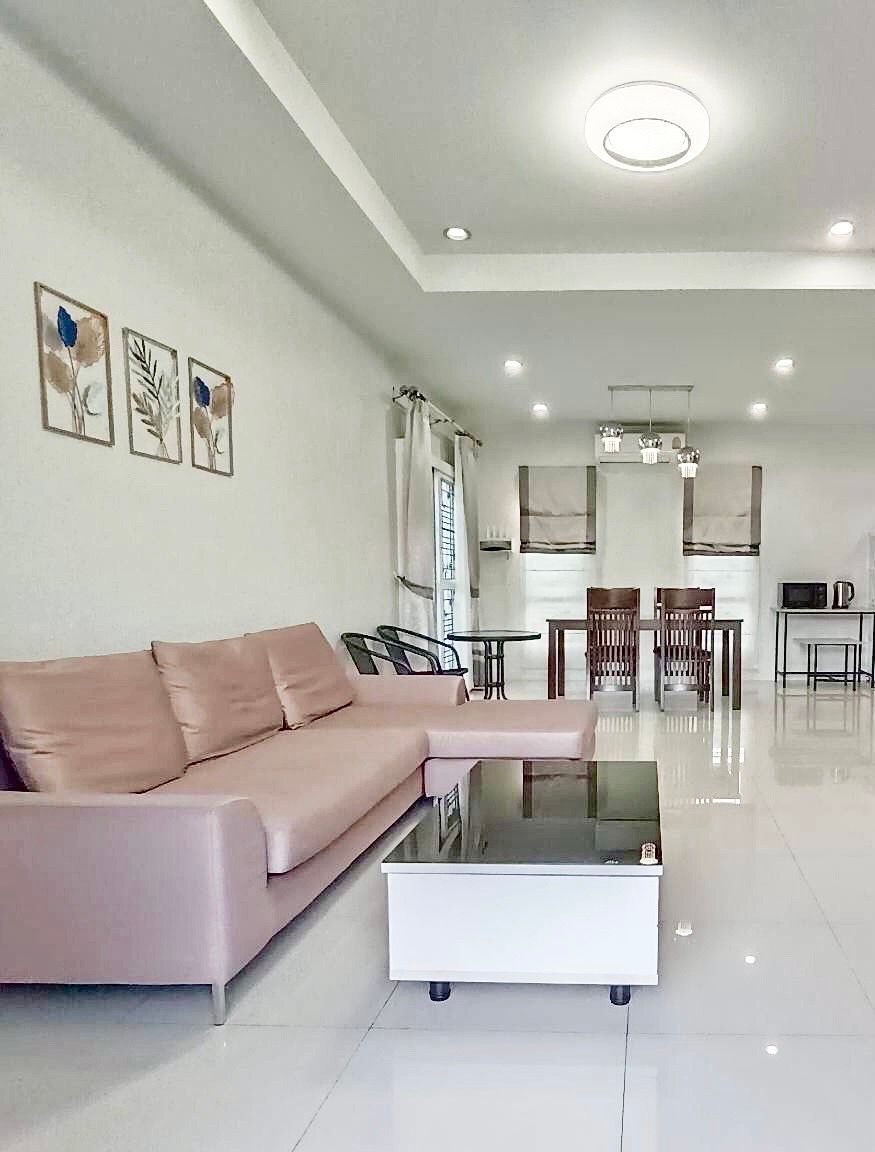 uploads/efe1bc97-da39-4732-9026-bc1cbf882b7a/abf7465e-5ba7-484e-a1f4-cf138b7fcad9