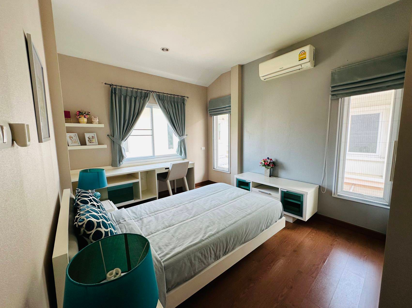 3 卧室 独立房屋 出售 在  - Image 8