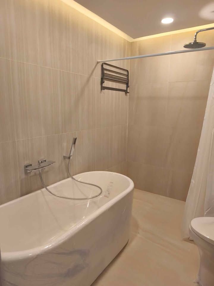 Hillside 2 Condo - Image 9