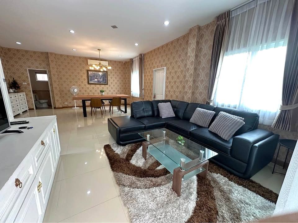 uploads/efe1bc97-da39-4732-9026-bc1cbf882b7a/acd215bb-2db1-4e5c-beb6-10b26793963a