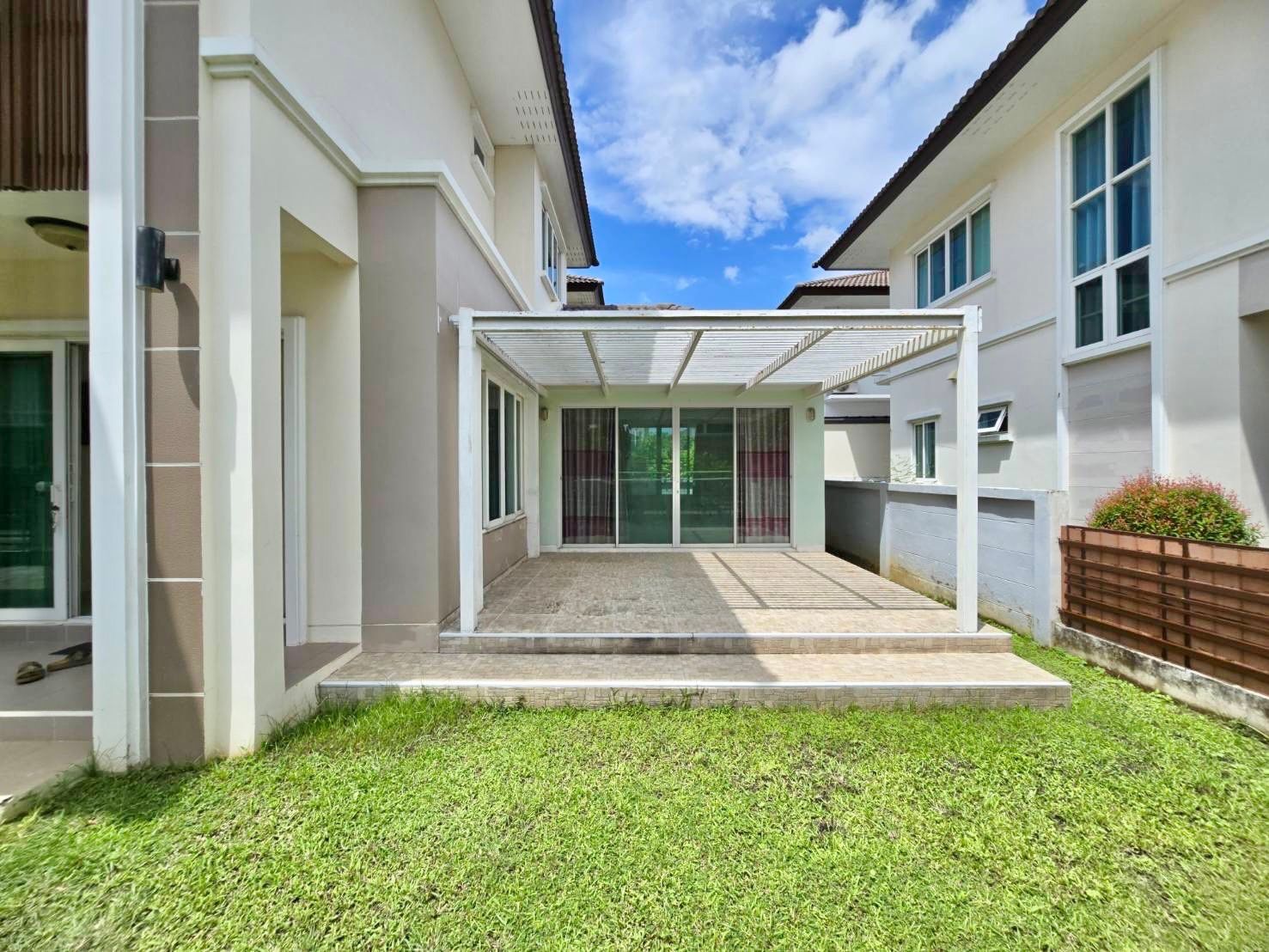 เดอะ แกรนด์ วิลเลจ - Image 2