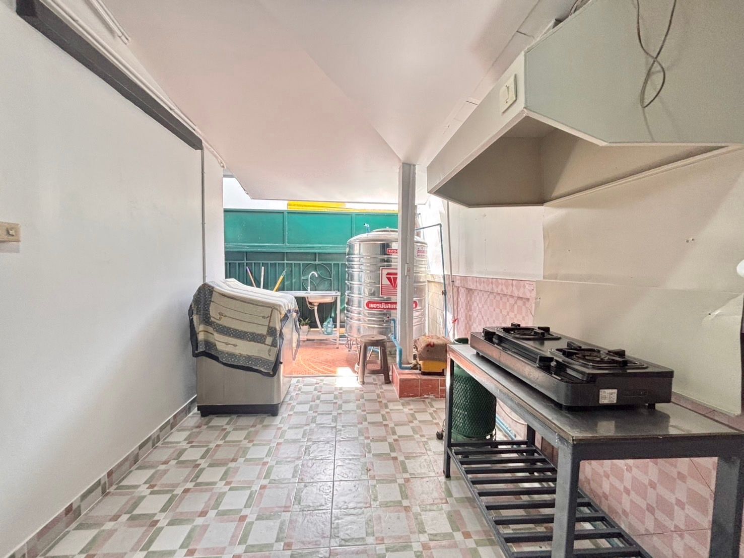 uploads/efe1bc97-da39-4732-9026-bc1cbf882b7a/af43d109-c2f3-479a-b4f1-05c3a3a77515