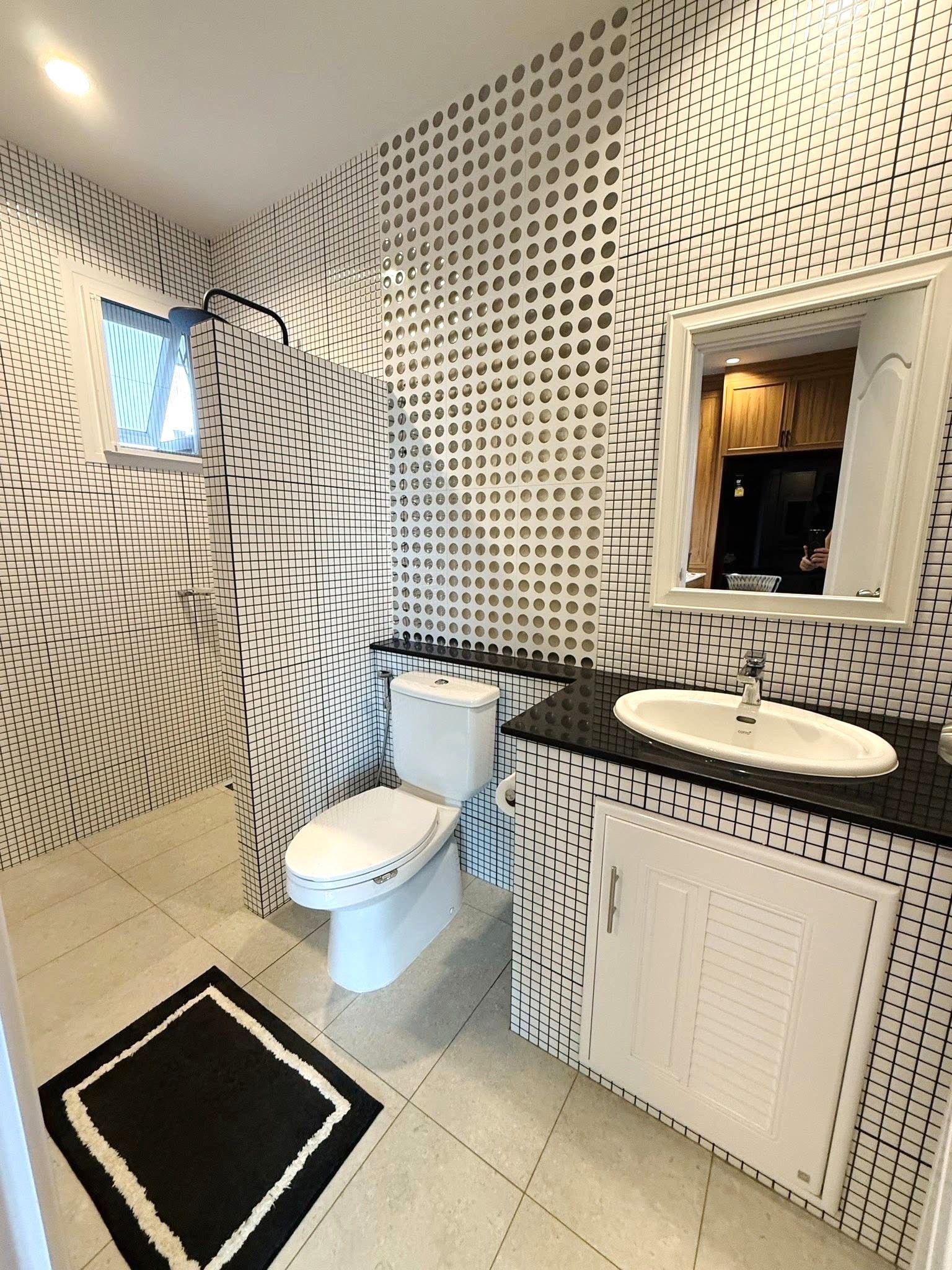 San Saran - Image 13