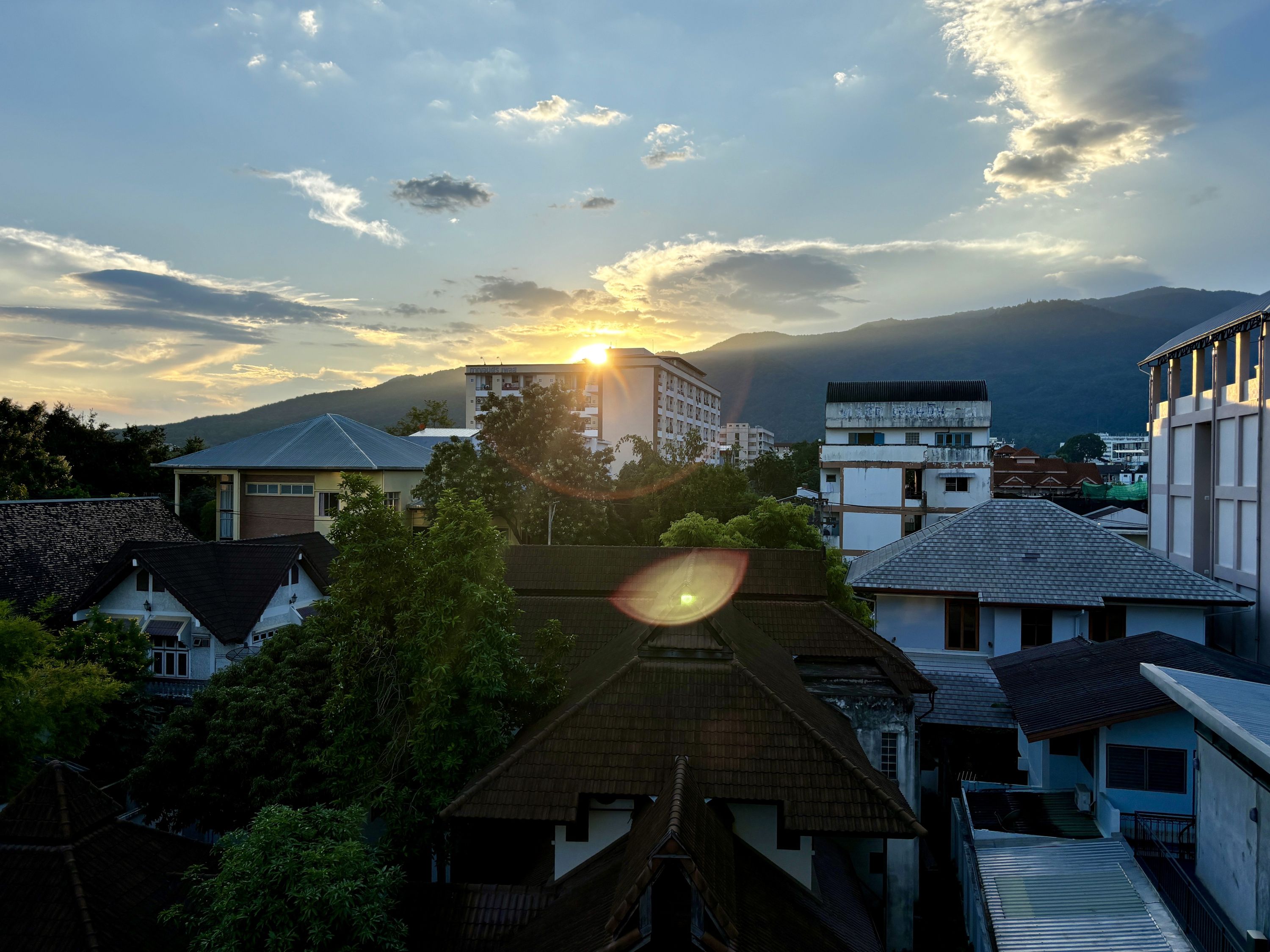 ลีฟ แอท นิมมาน - Image 12