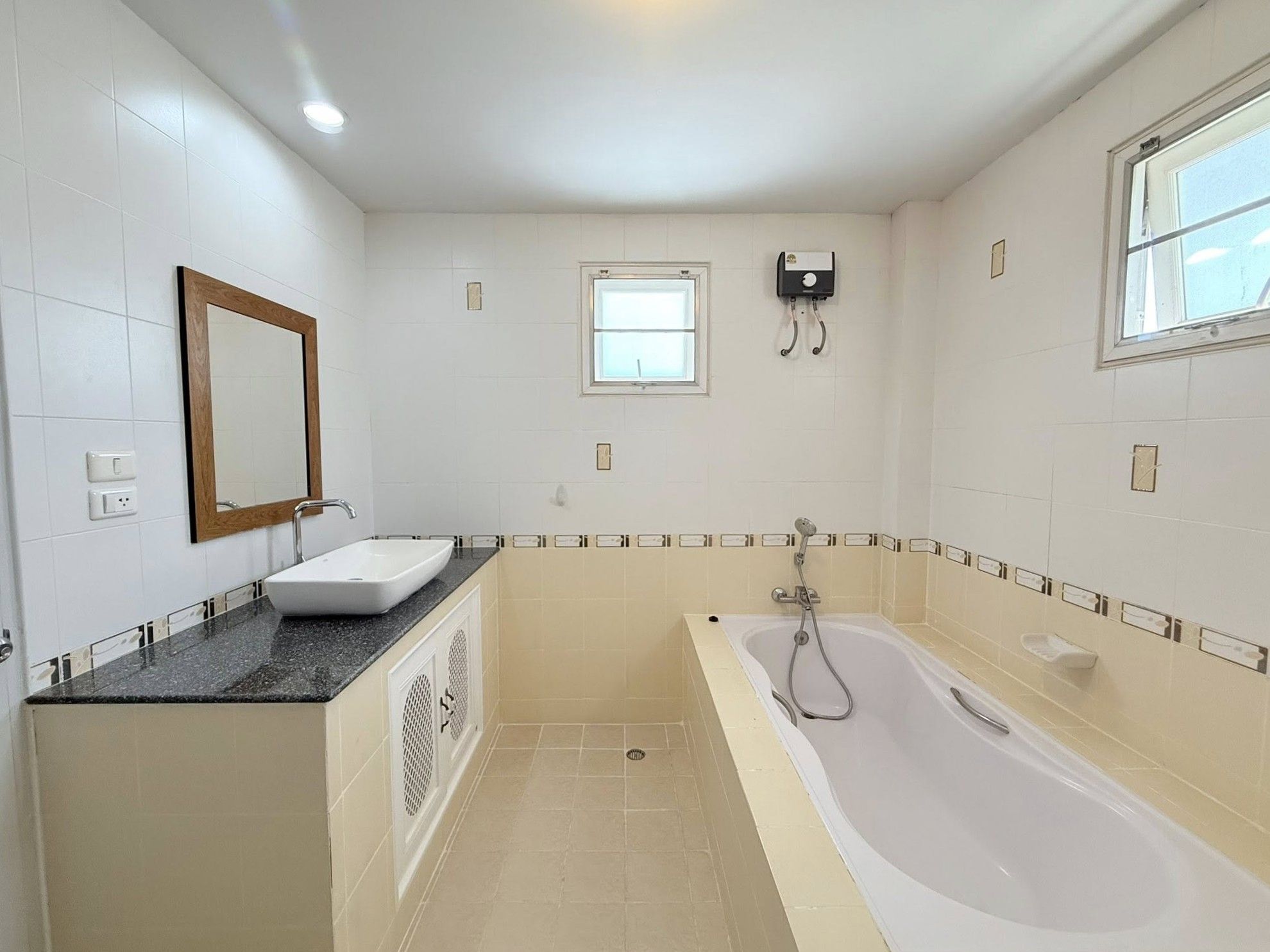 uploads/efe1bc97-da39-4732-9026-bc1cbf882b7a/b0166f2a-b1f9-4c9c-94df-62d3813a766c