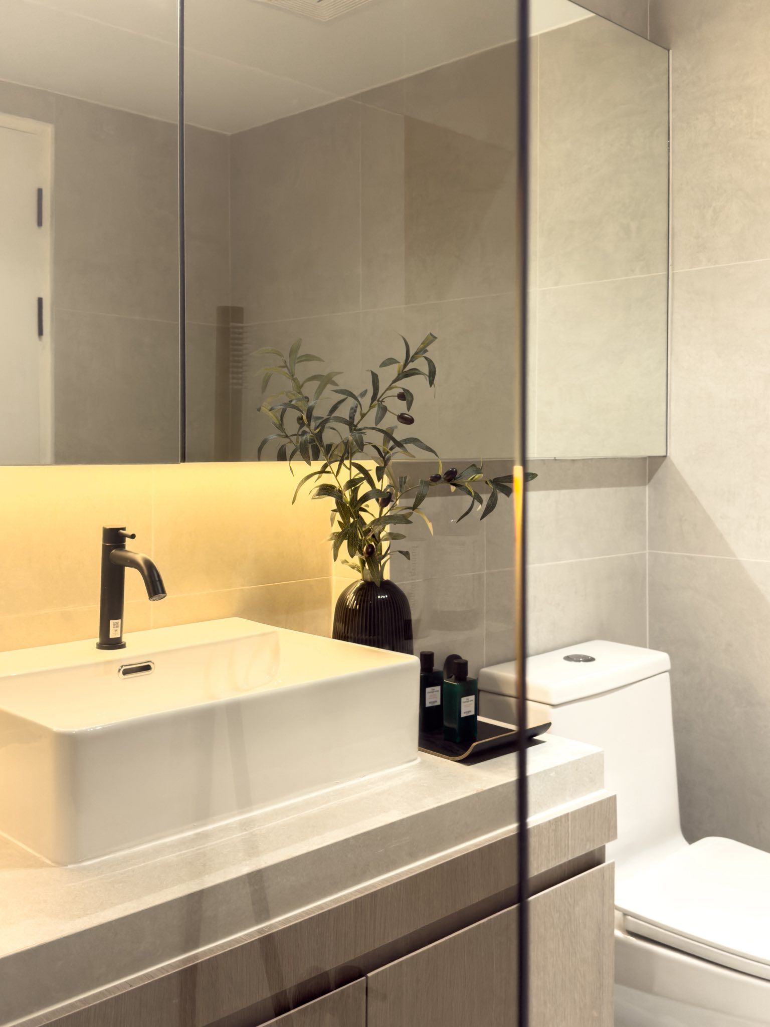 uploads/efe1bc97-da39-4732-9026-bc1cbf882b7a/b1564d89-3c4c-4bae-b04e-76875f951af2