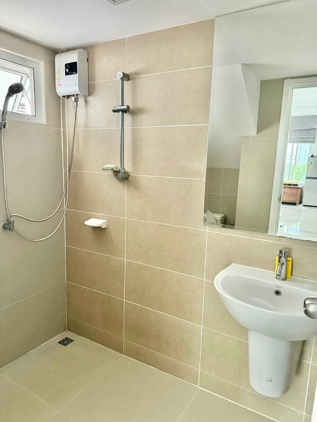 uploads/efe1bc97-da39-4732-9026-bc1cbf882b7a/b25042ed-72ec-4cdb-9afb-05d9a7210332