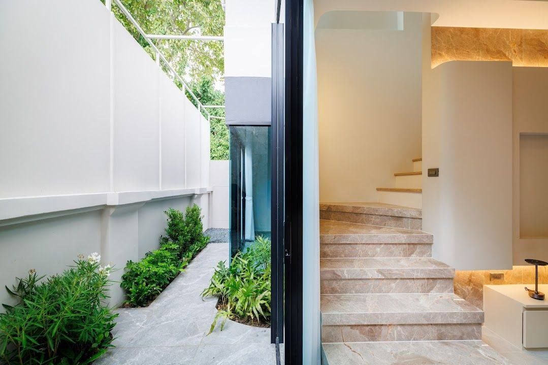 5 卧室 独立房屋 出售 在  - Image 17