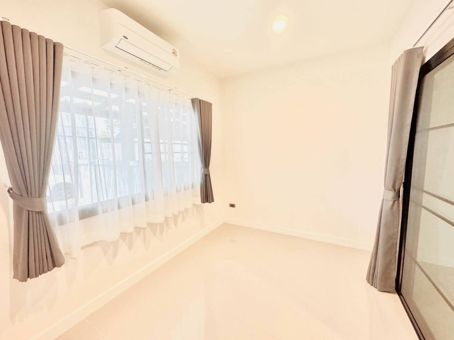 3 Bedroom Townhouse For Rent in Nong Phueng, Saraphi, Chiang Mai - Image 17