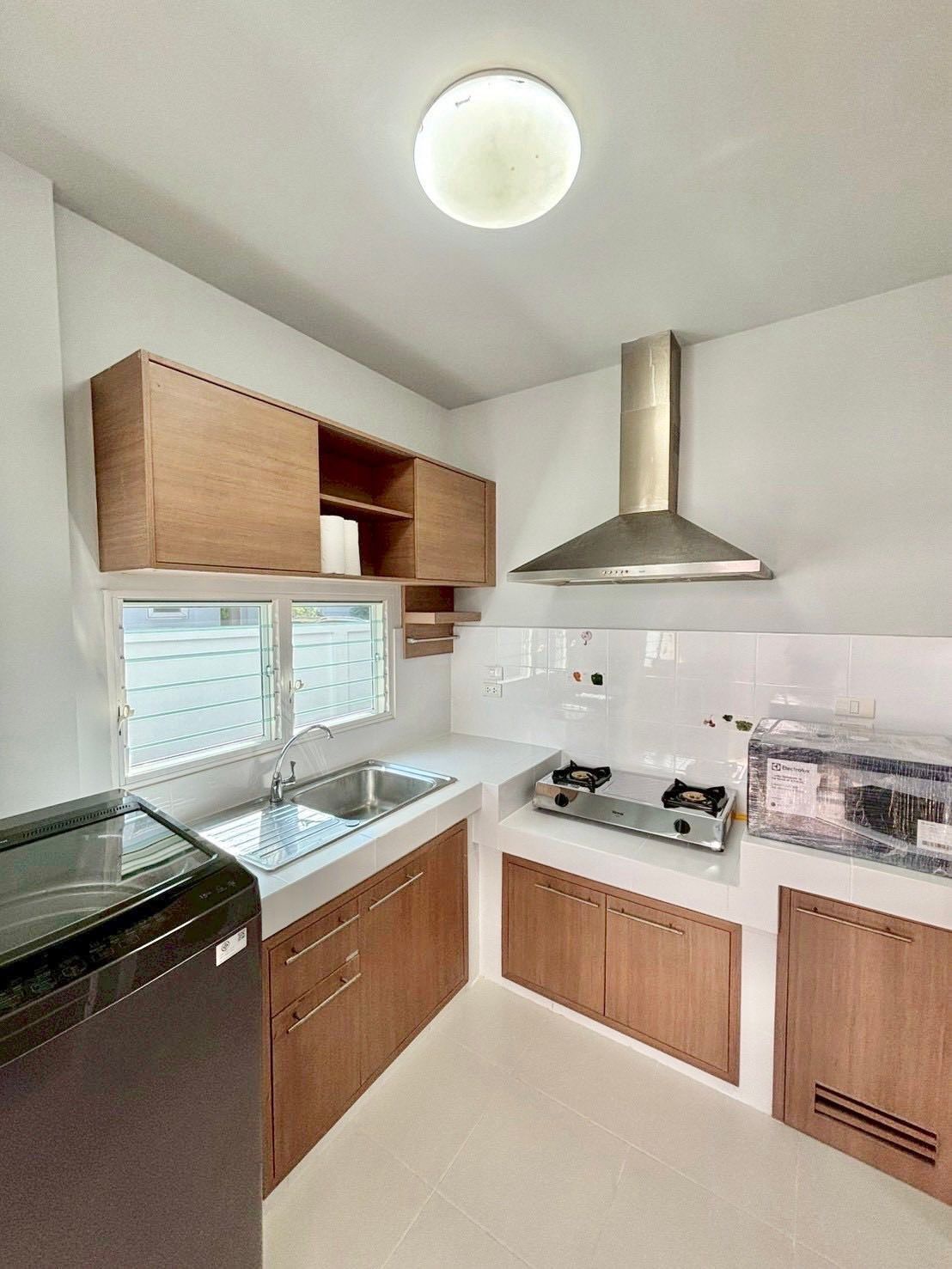 Siwalee Meechok - Image 4