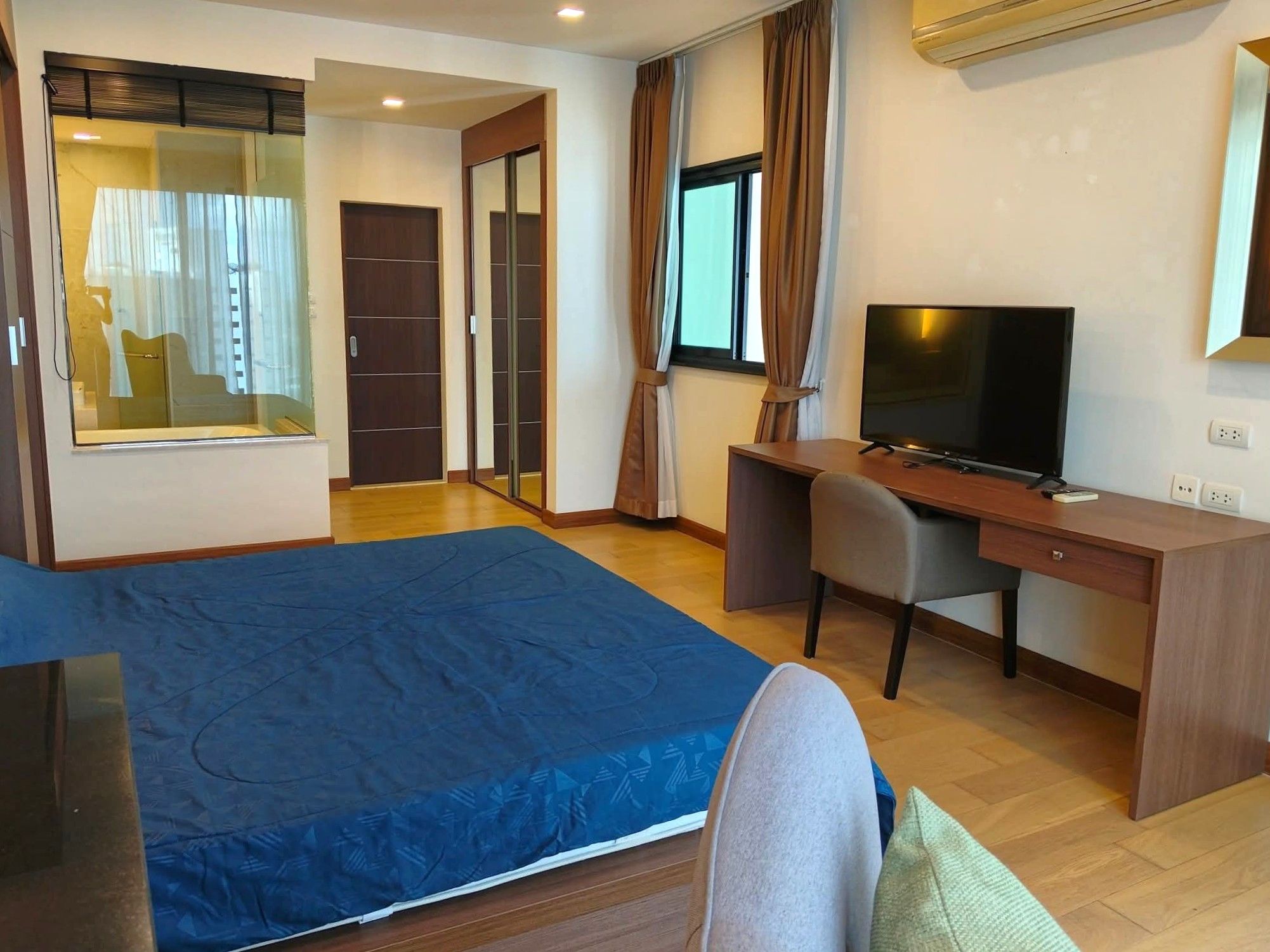 Astra Condo - Image 7