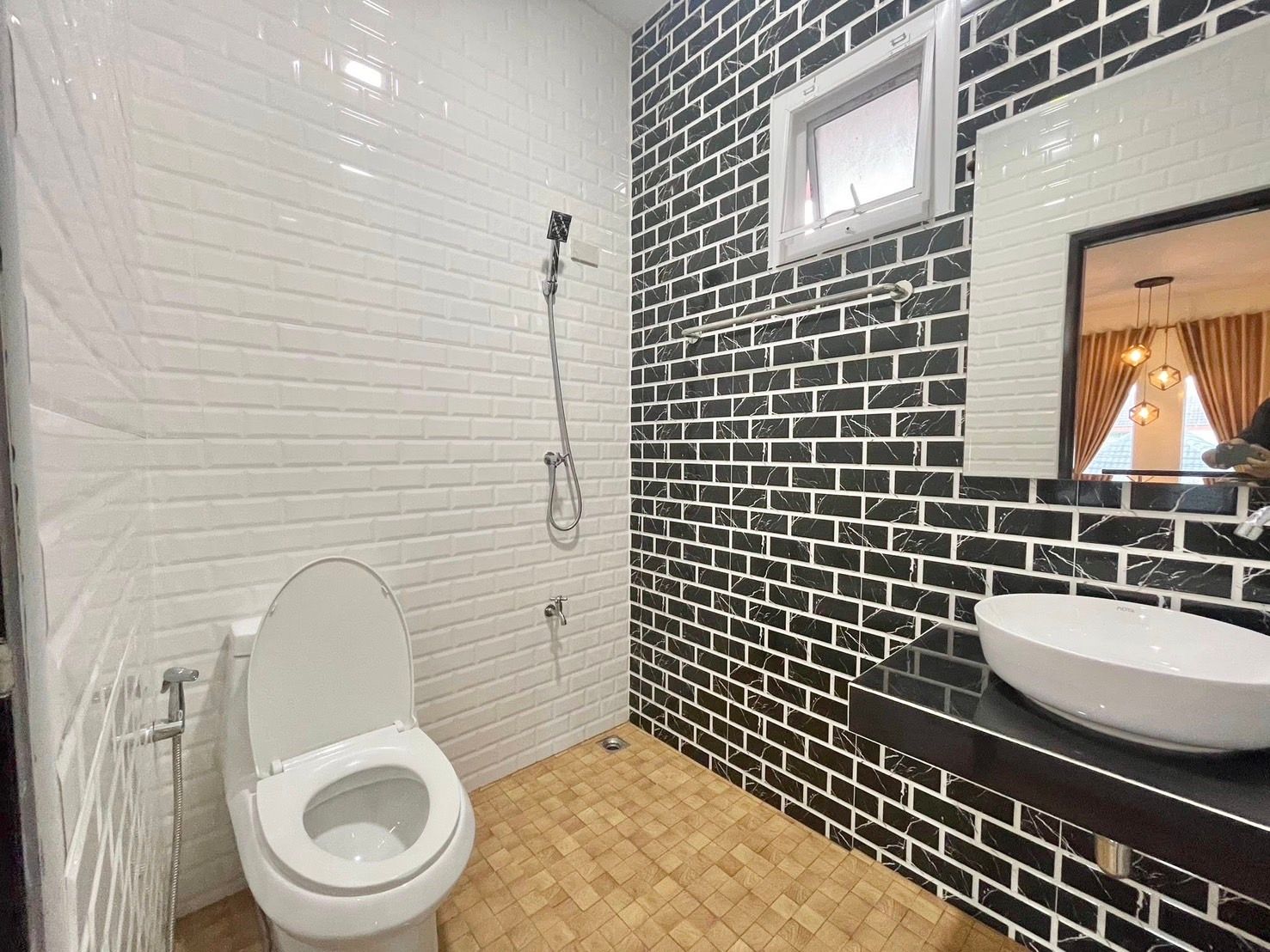 uploads/efe1bc97-da39-4732-9026-bc1cbf882b7a/b83e5555-4903-4fe6-a8e4-1c375ce78770