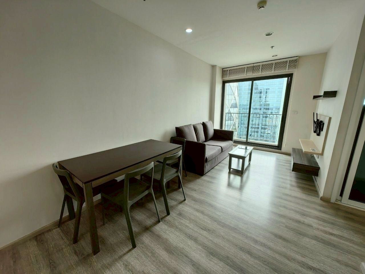 2 ห้องนอน คอนโด สำหรับขาย ใน สามเสนใน, พญาไท, กรุงเทพมหานคร - Image 1