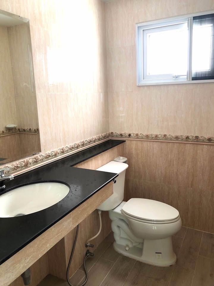 uploads/efe1bc97-da39-4732-9026-bc1cbf882b7a/b8d796a7-c2e1-4d18-9447-608bfca4dee4