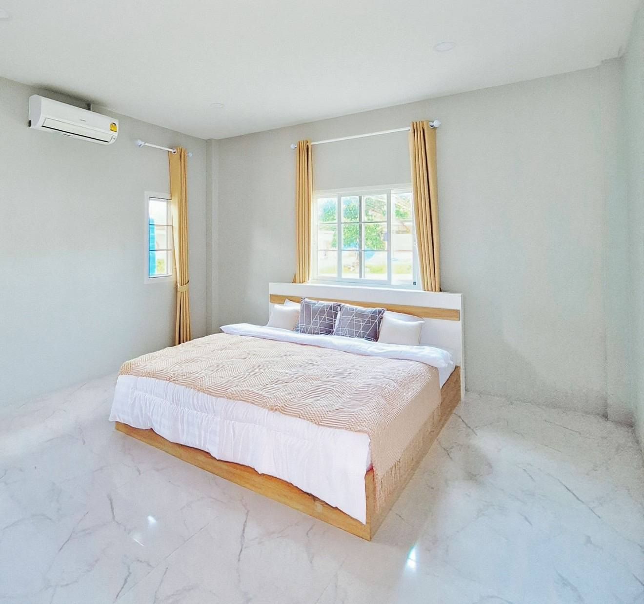 3 Bedroom House For Rent in San Phak Wan, Hang Dong, Chiang Mai - Image 9