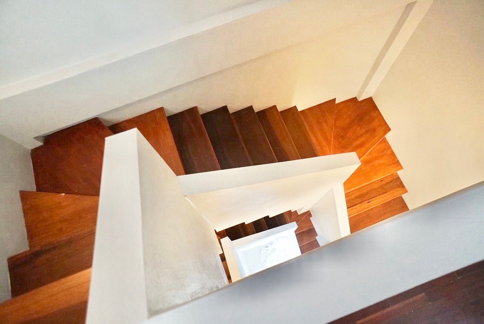 uploads/efe1bc97-da39-4732-9026-bc1cbf882b7a/ba1326a6-7fb7-4675-a652-19de615ac930