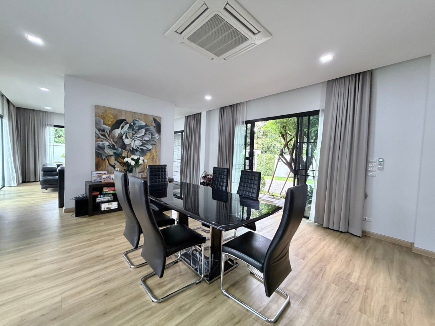 uploads/efe1bc97-da39-4732-9026-bc1cbf882b7a/bab984e7-7d83-4fe0-a8c0-de2ccbb7c425