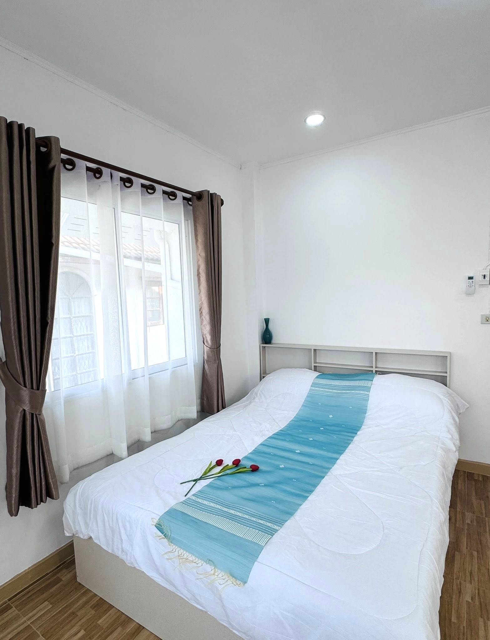 3 Bedroom House For Rent in San Phak Wan, Hang Dong, Chiang Mai - Image 8