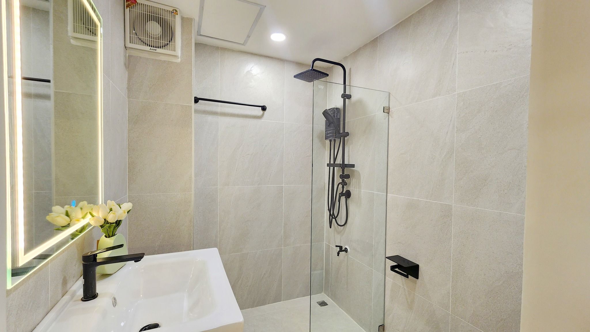 Rimnam Mansion - Image 12