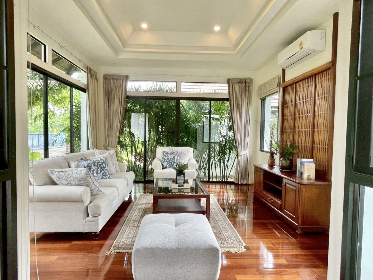 4 卧室 独立房屋 出租 在  - Image 2