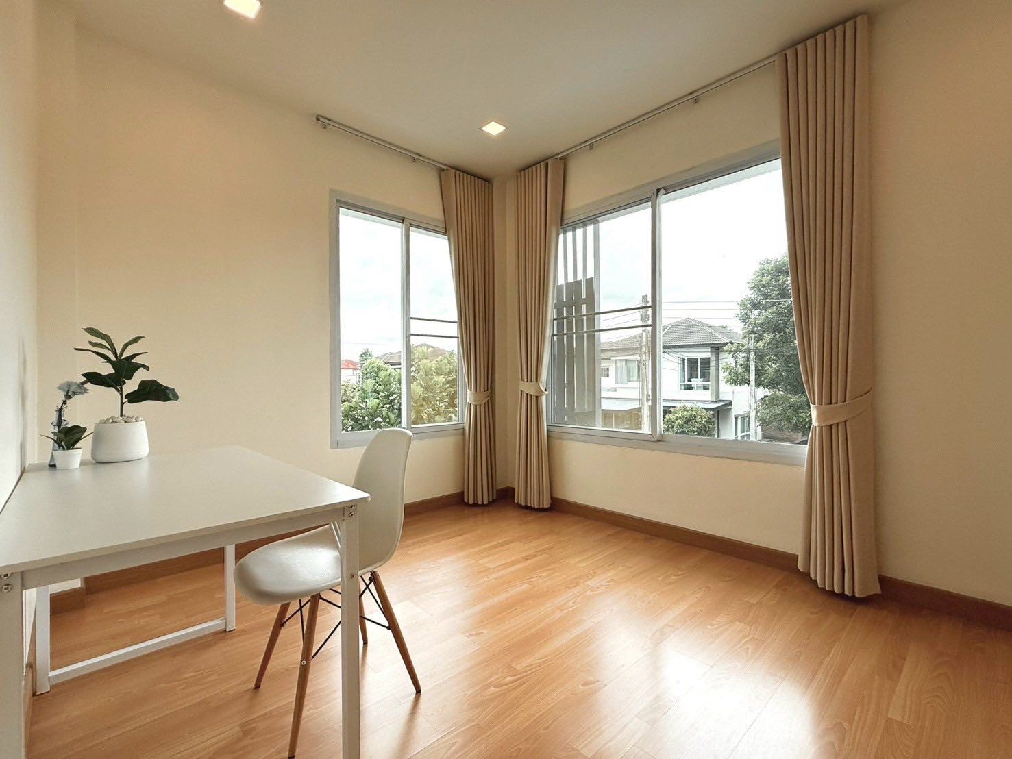 uploads/efe1bc97-da39-4732-9026-bc1cbf882b7a/bec2af1e-6b4d-4dbf-9387-279af7bfbd26