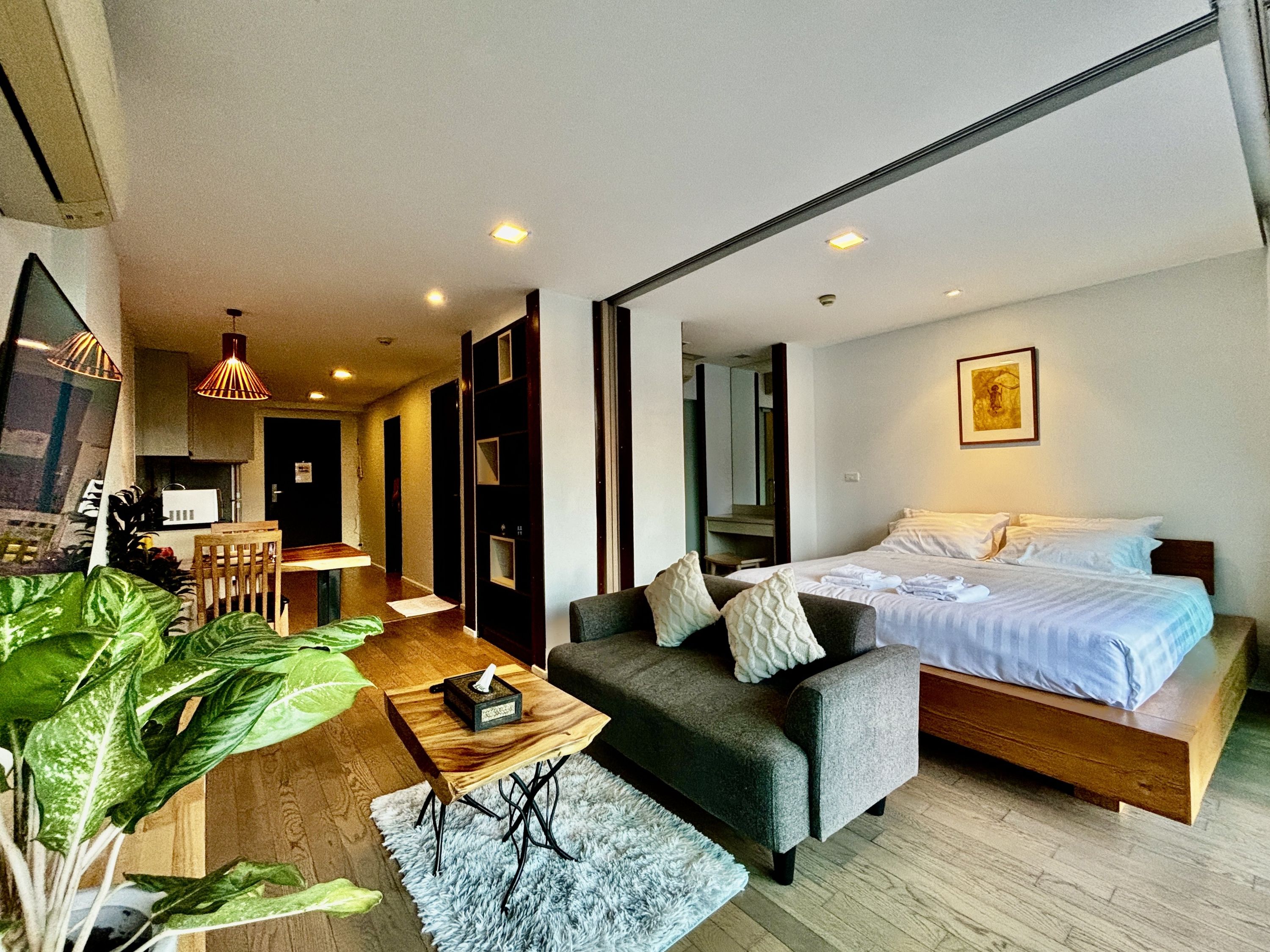 ลีฟ แอท นิมมาน - Image 1