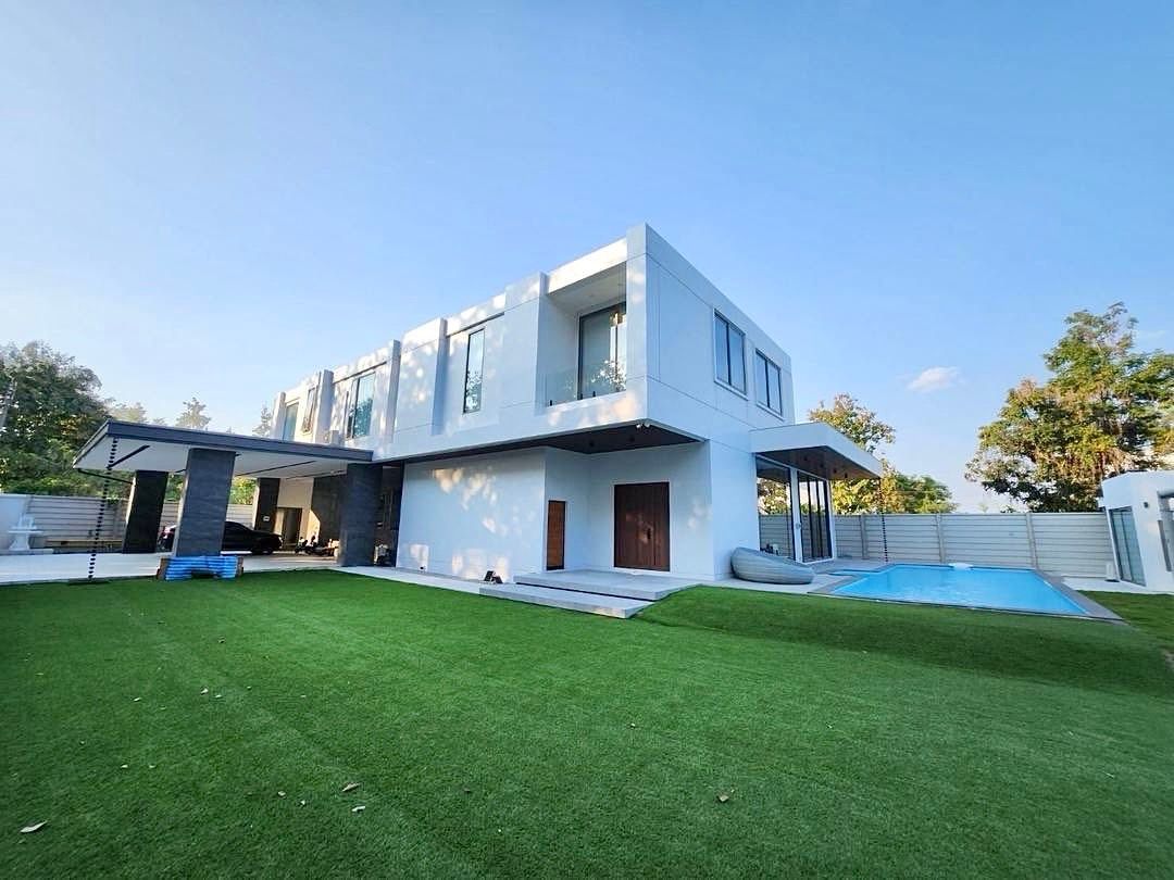 6 Bedroom House For Sale in Buak Khang, San Kamphaeng, Chiang Mai - Image 1