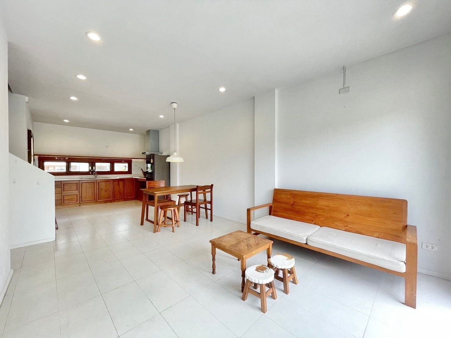 uploads/efe1bc97-da39-4732-9026-bc1cbf882b7a/c2ce577c-a3cd-44af-afc8-2a5fc57af468