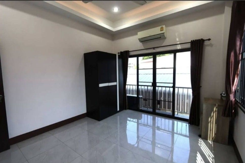5 Bedroom House For Rent in Chang Khlan, Mueang Chiang Mai, Chiang Mai - Image 4