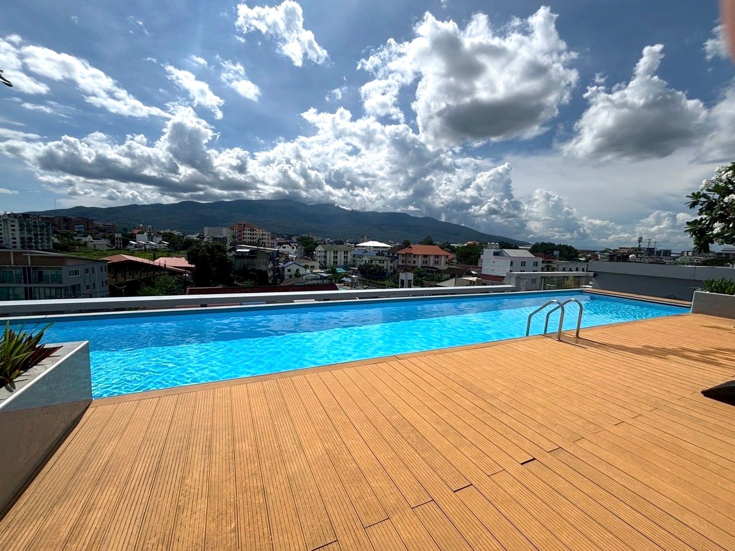 Glory condominium chiang mai - Image 11