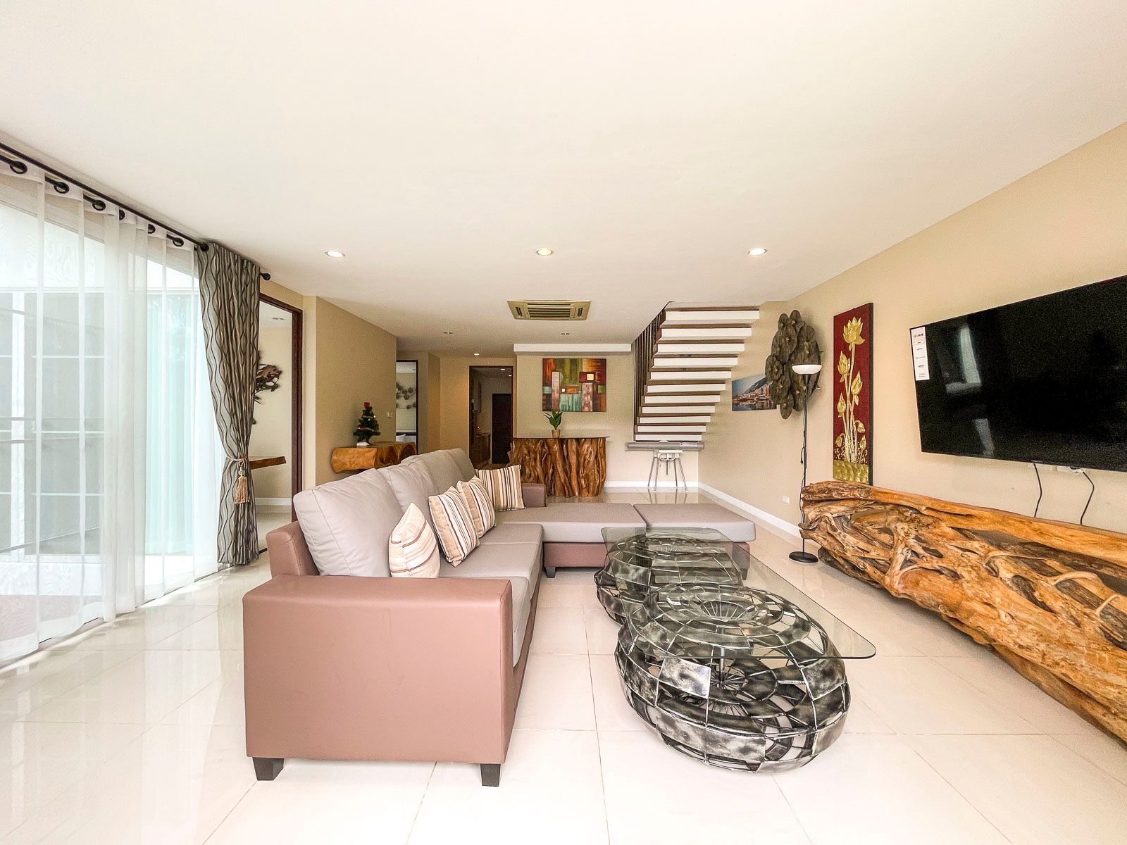 4 卧室 独立房屋 出租 在  - Image 3