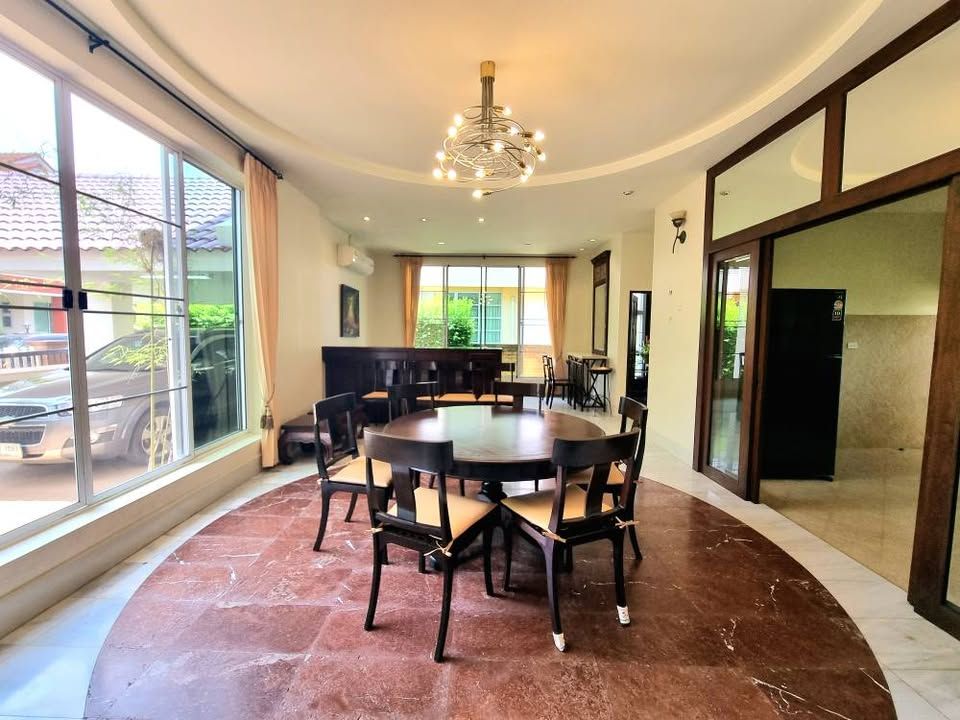 5 卧室 独立房屋 出租 在  - Image 3