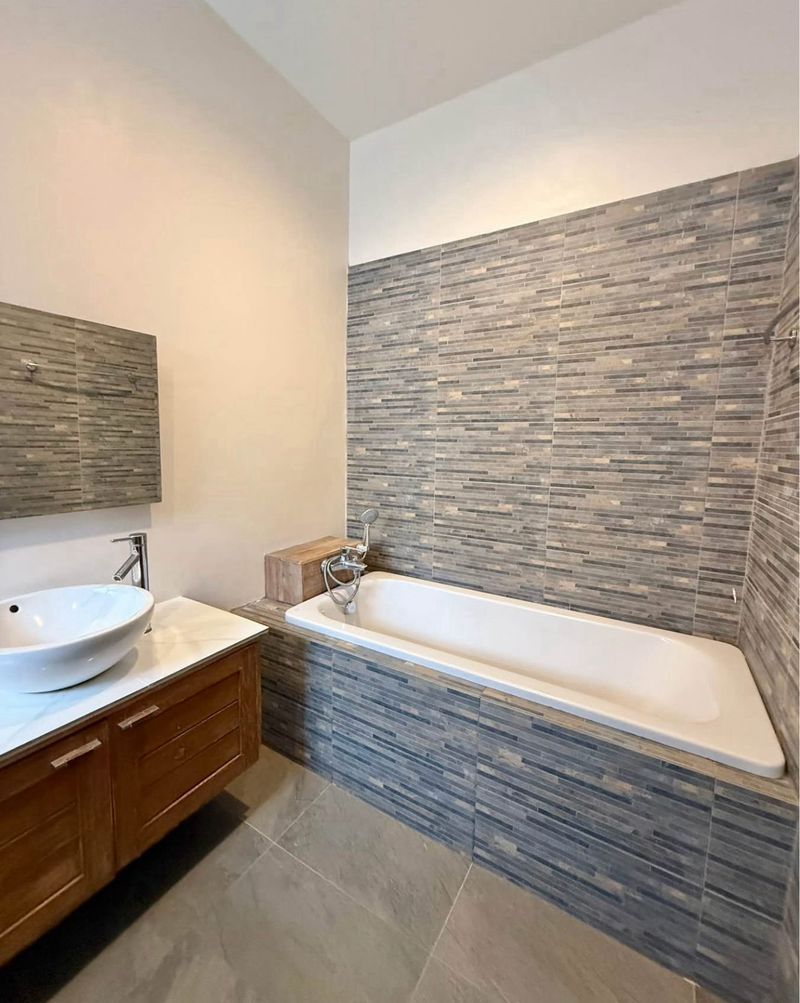 uploads/efe1bc97-da39-4732-9026-bc1cbf882b7a/c4dcddd8-f766-4eb3-b08b-35e499946814