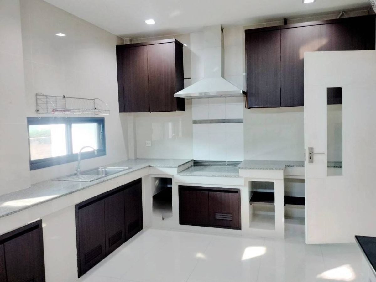 Setthasiri Srinakarin-Rama 9 - Image 4