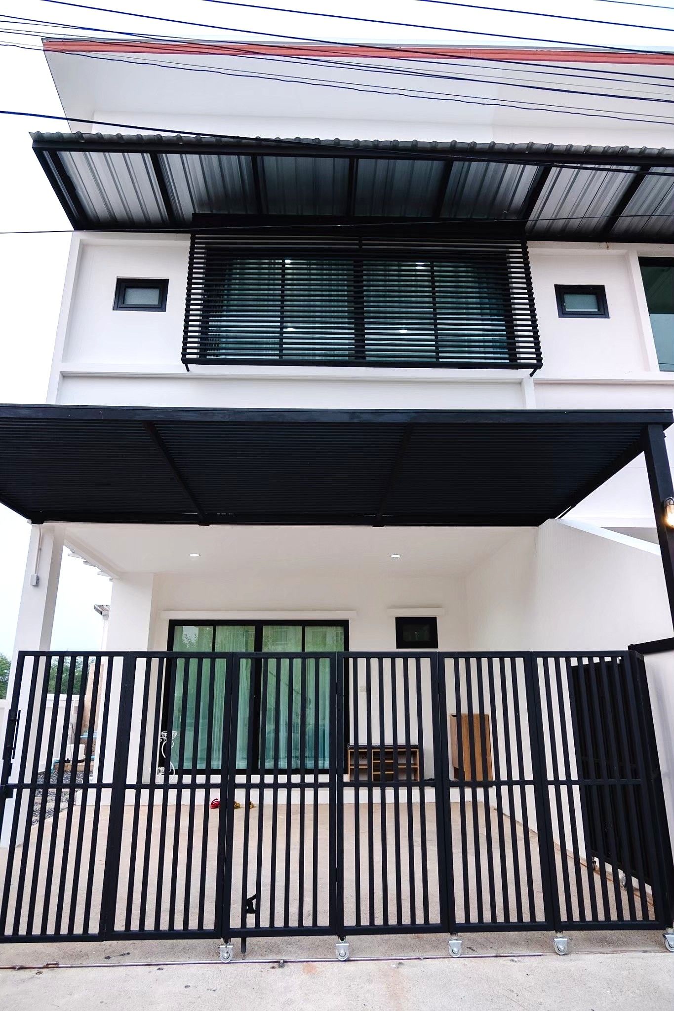 2 卧室 独立房屋 出售 在  - Image 1