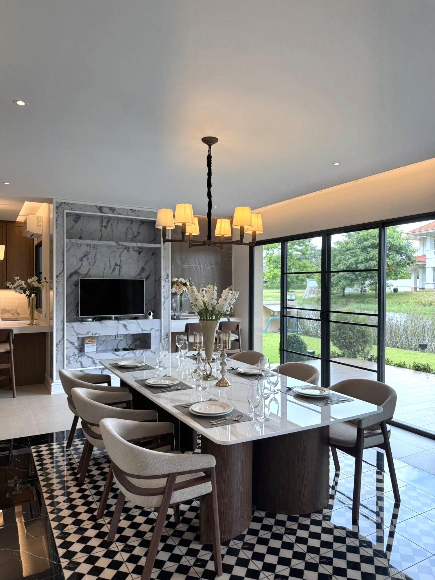 uploads/efe1bc97-da39-4732-9026-bc1cbf882b7a/c90e8fc5-60bc-460b-b2ae-aea6f5a4c243