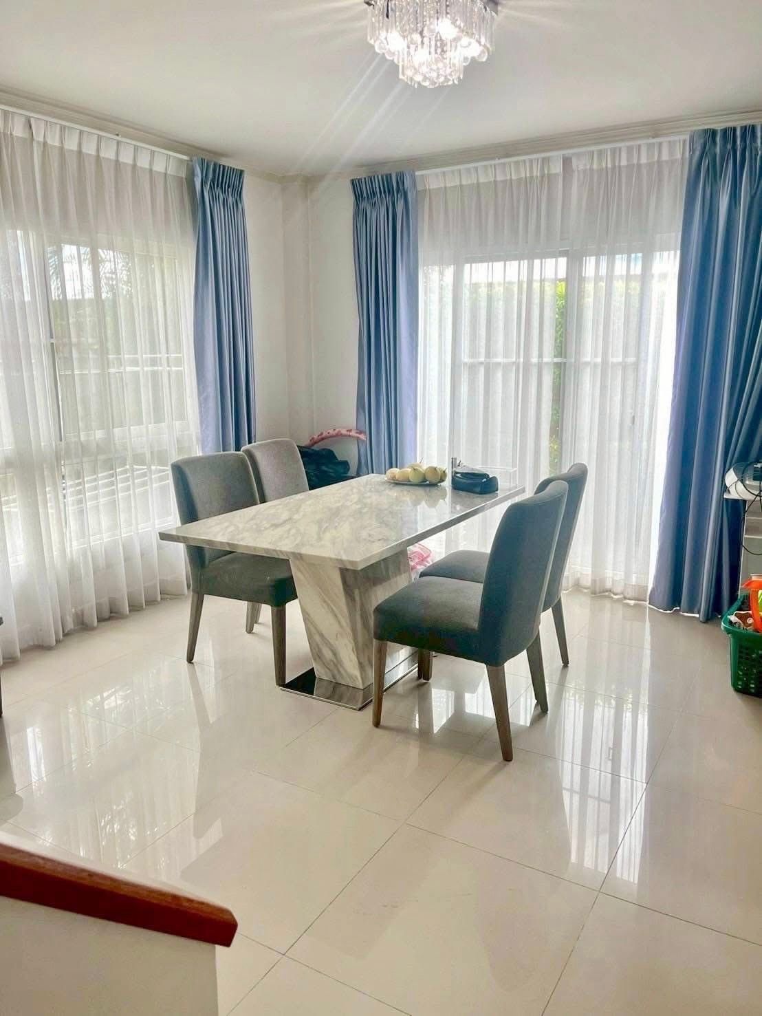 3 卧室 独立房屋 出售 在  - Image 3