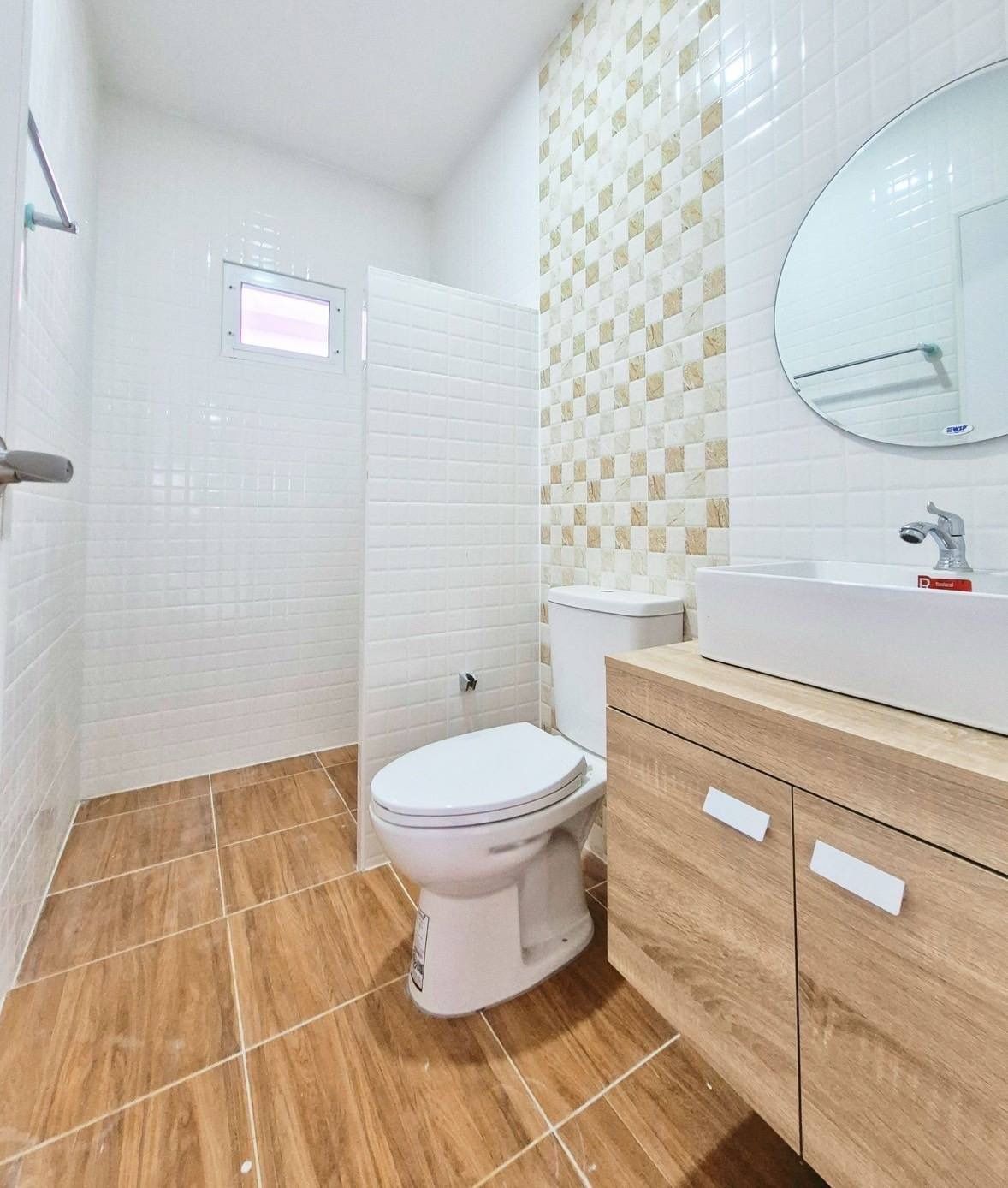 3 Bedroom House For Rent in San Phak Wan, Hang Dong, Chiang Mai - Image 10