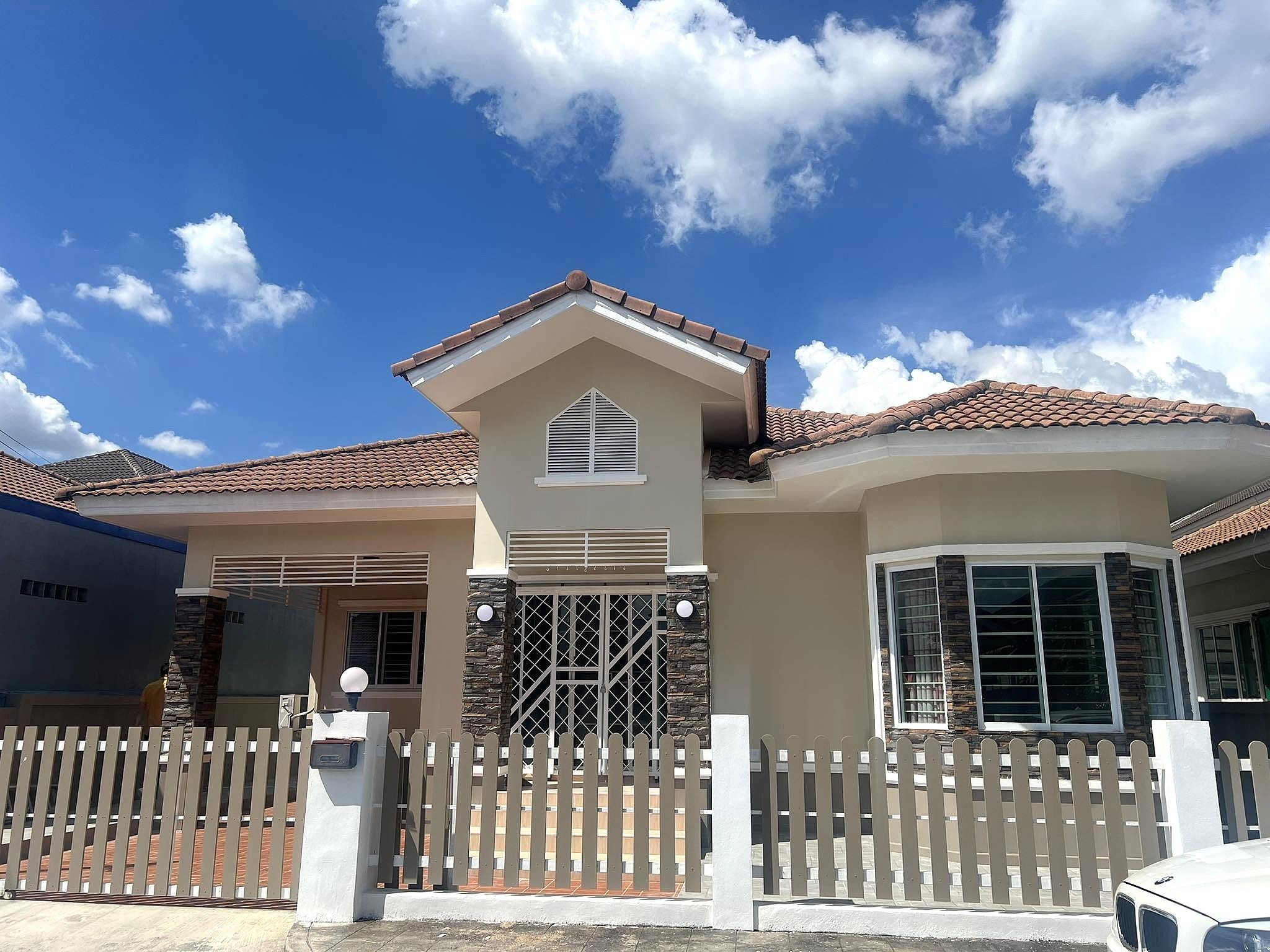 รุ่งเรือง ควอลิตี้ เฮาส์ 3 - Image 1