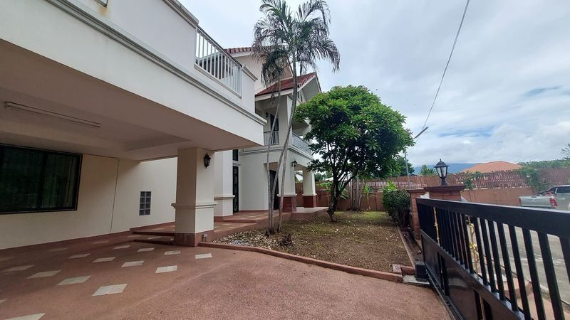 4 卧室 独立房屋 出租 在  - Image 16