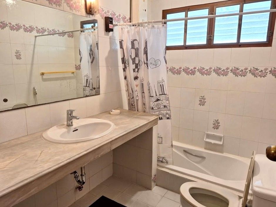 uploads/efe1bc97-da39-4732-9026-bc1cbf882b7a/cec487df-f091-4708-a30e-864e24ba19dd