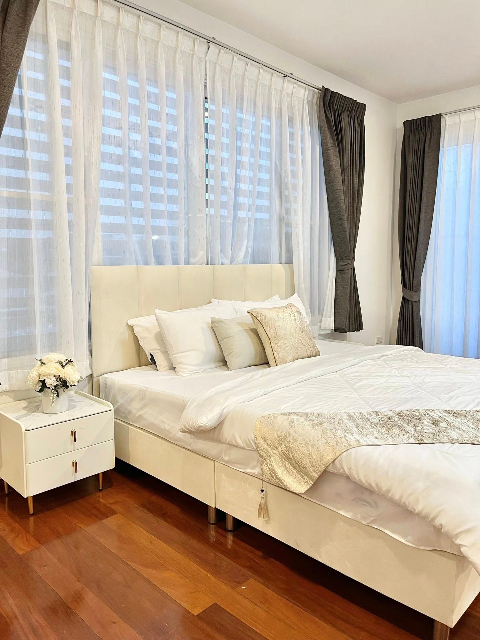 5 卧室 独立房屋 出租 在  - Image 9