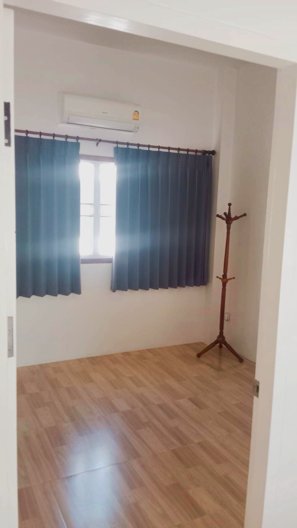 3 卧室 独立房屋 出租 在  - Image 10