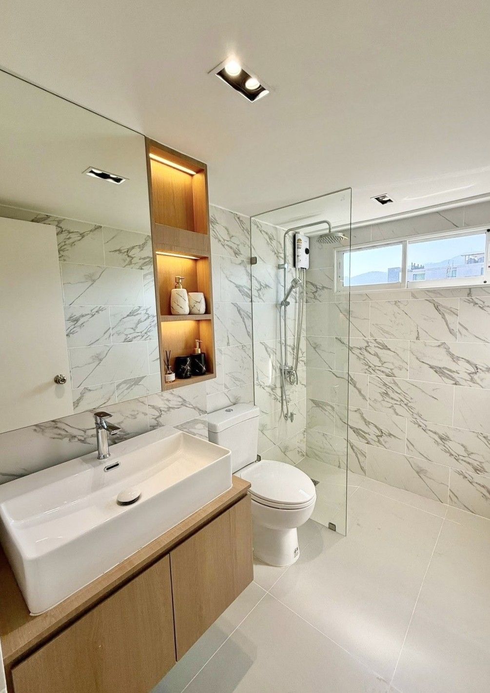 Ruan Kum Tower - Image 11