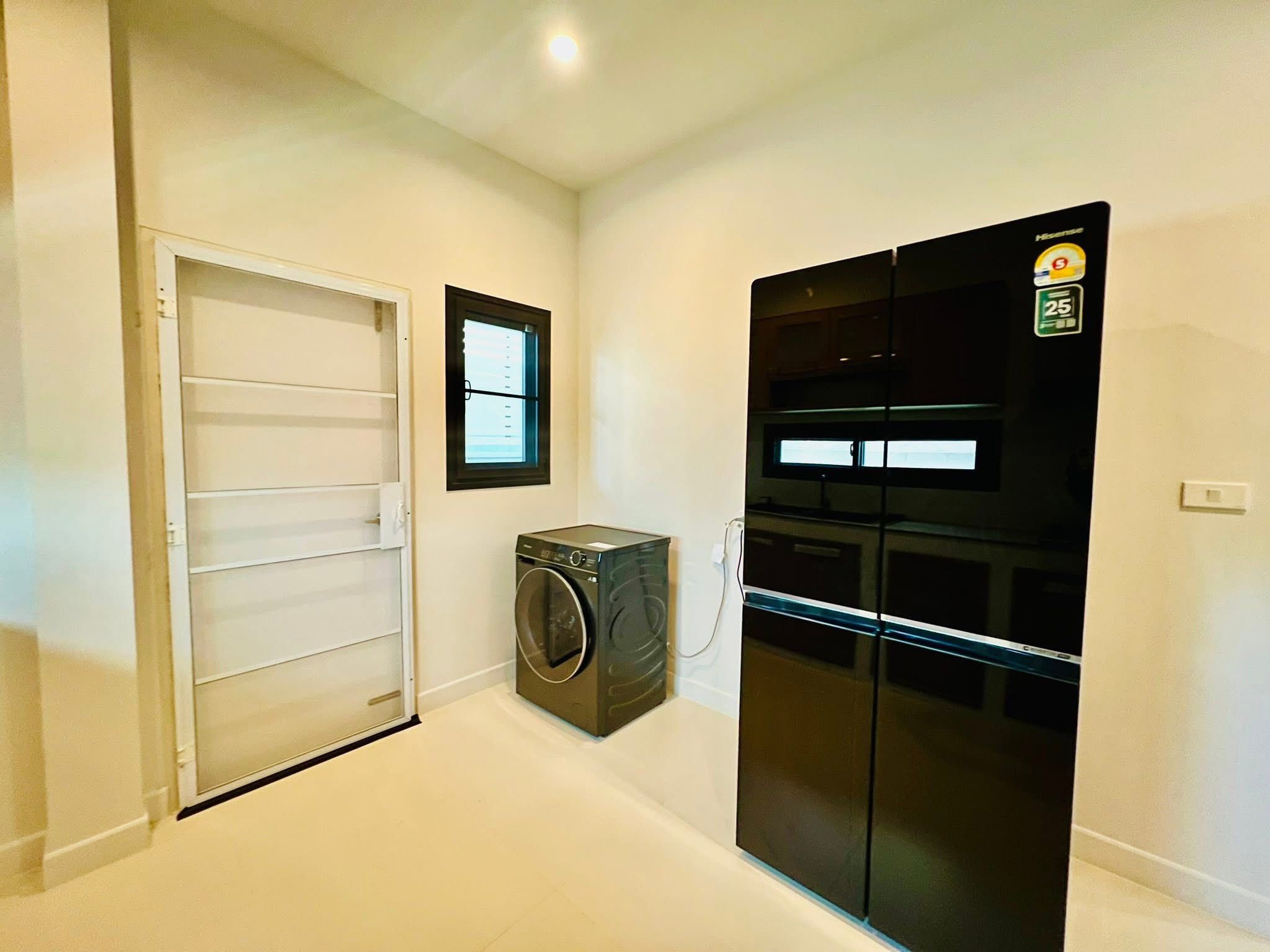 4 Bedroom House For Rent in San Klang, San Kamphaeng, Chiang Mai - Image 5