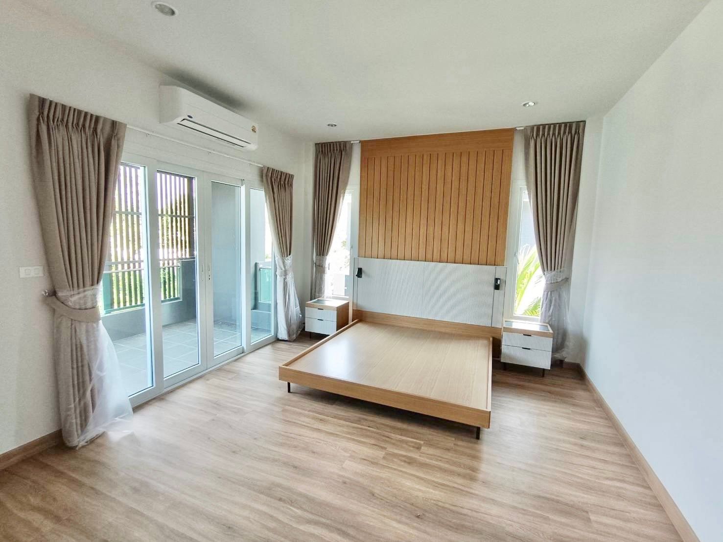 4 卧室 独立房屋 出租 在  - Image 7